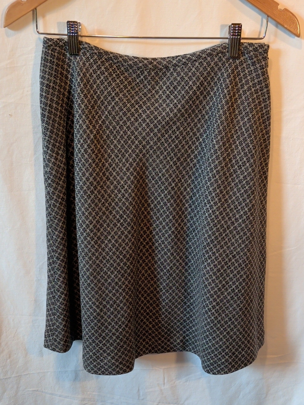 Ellen Tracy Vintage Black and Gray Midi A-Line Skirt